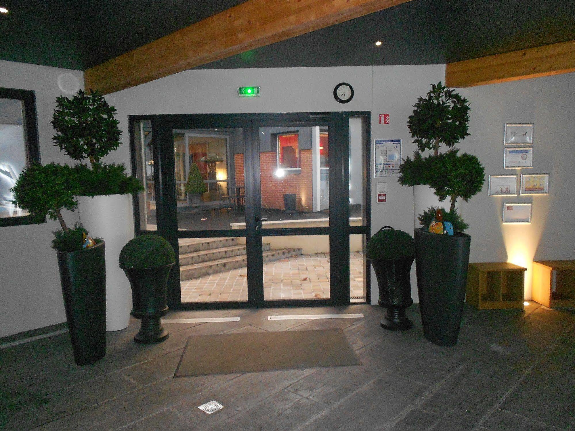 Le M & Hotel 3*